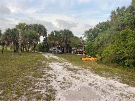 15148 NW 288th Street Okeechobee FL 34972