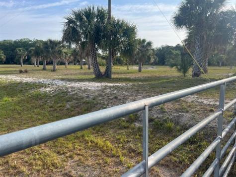 15148 NW 288th Street Okeechobee FL 34972