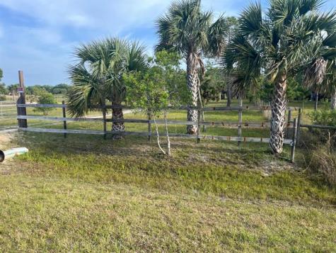 15148 NW 288th Street Okeechobee FL 34972