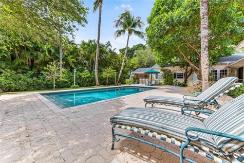1017 SE 13th Terrace Fort Lauderdale FL 33316