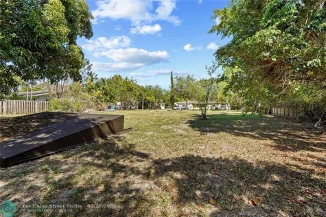 12840 SW 83rd Court Pinecrest FL 33156