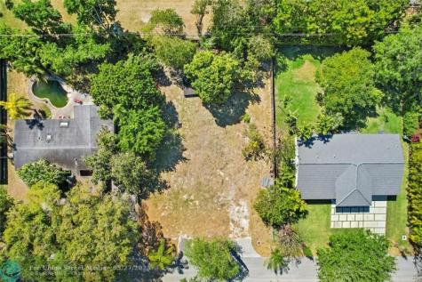 12840 SW 83rd Court Pinecrest FL 33156