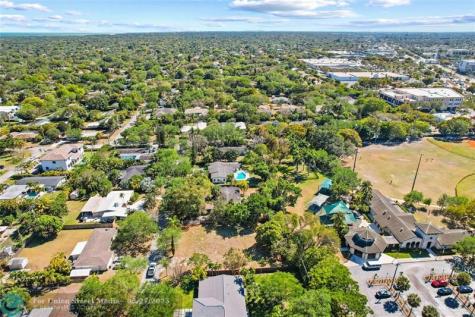 12840 SW 83rd Court Pinecrest FL 33156