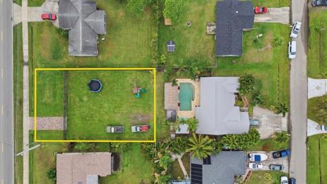 313 SW Thornhill Drive Port St Lucie FL 34984