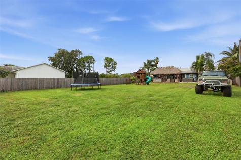 313 SW Thornhill Drive Port St Lucie FL 34984