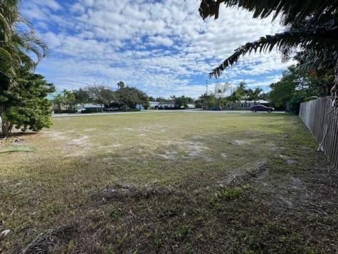 435 NE 25th Street Wilton Manors FL 33305