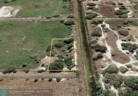 16788 NW 276th Street Okeechobee FL 34972