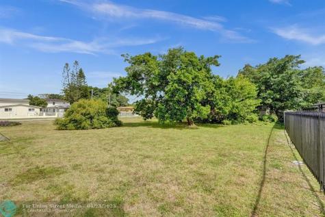1895 NW 58th Street Miami FL 33142