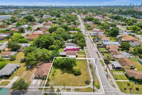 1895 NW 58th Street Miami FL 33142