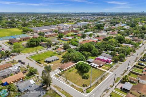 1895 NW 58th Street Miami FL 33142