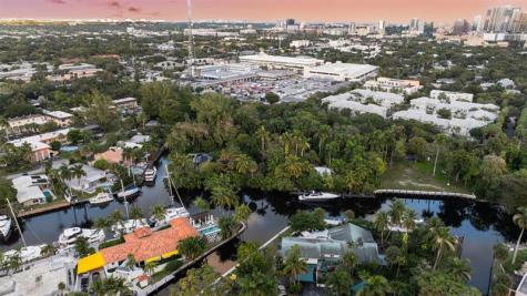 281 SW 14th Way Fort Lauderdale FL 33312