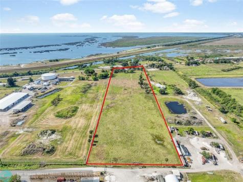 672 State Road 78 Okeechobee FL 34974