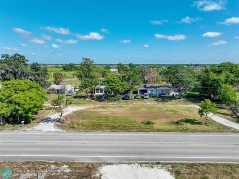 672 State Road 78 Okeechobee FL 34974