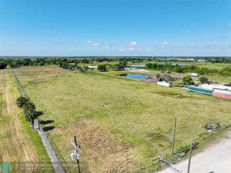672 State Road 78 Okeechobee FL 34974