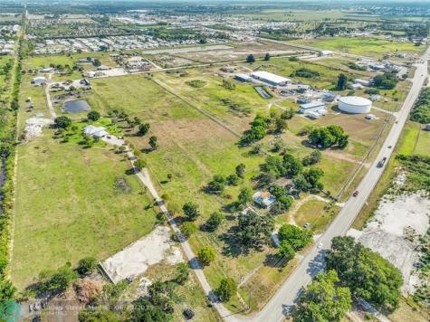 672 State Road 78 Okeechobee FL 34974