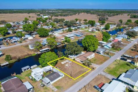 2937 SE 21st Court Okeechobee FL 34974