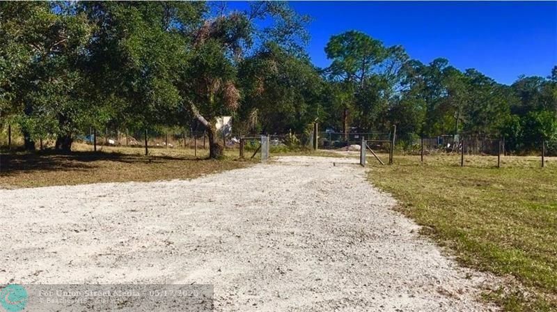 580 N Zambria Street Clewiston FL 33440