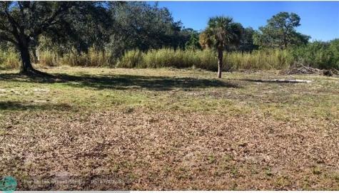 580 N Zambria Street Clewiston FL 33440