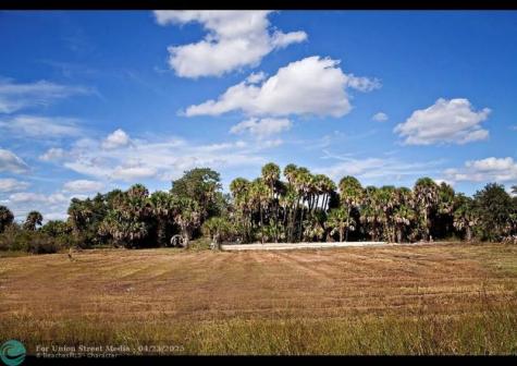 17120 NW 306th Street Okeechobee FL 34972