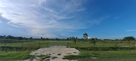 17927 NW 302nd Street Okeechobee FL 34972