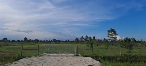 17927 NW 302nd Street Okeechobee FL 34972