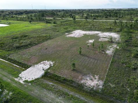 17927 NW 302nd Street Okeechobee FL 34972