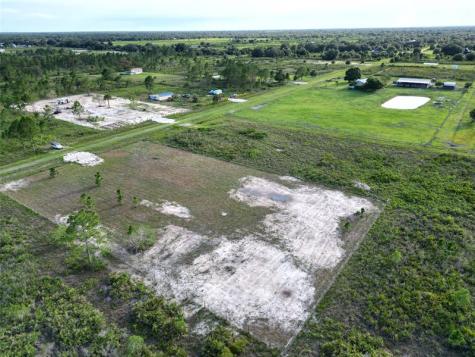 17927 NW 302nd Street Okeechobee FL 34972