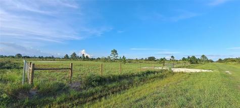 17927 NW 302nd Street Okeechobee FL 34972