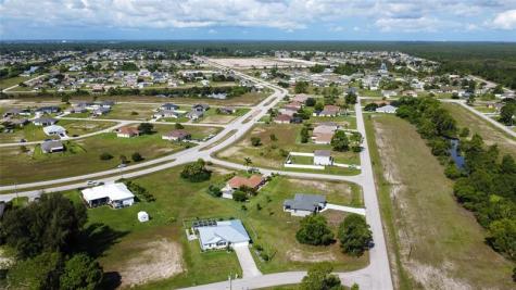 4239 E Gator Circle Cape Coral FL 33909