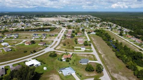4239 E Gator Circle Cape Coral FL 33909
