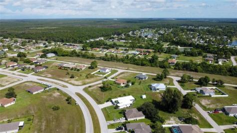 4239 E Gator Circle Cape Coral FL 33909