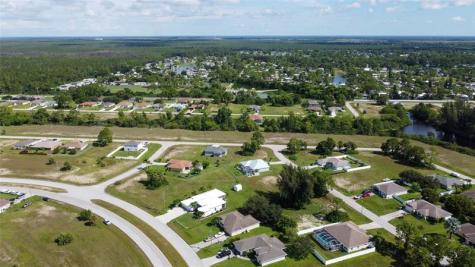 4239 E Gator Circle Cape Coral FL 33909