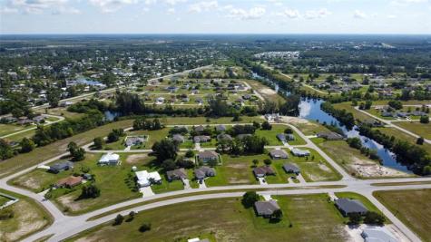 4239 E Gator Circle Cape Coral FL 33909