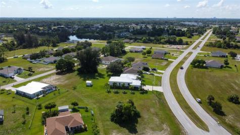 4239 E Gator Circle Cape Coral FL 33909