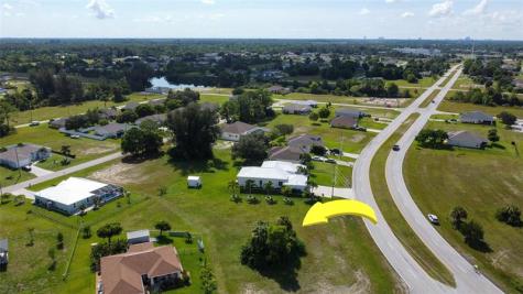 4239 E Gator Circle Cape Coral FL 33909