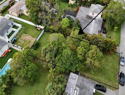 524 SW 5 Avenue Hallandale Beach FL 33009
