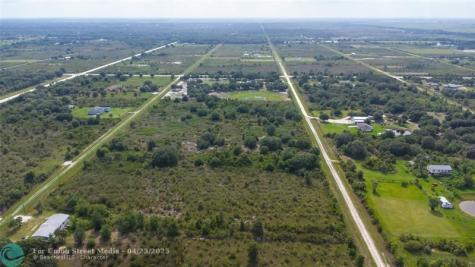 19634 NW 254 Street Okeechobee FL 34972
