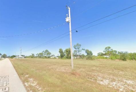1811 NE 44th Street Cape Coral FL 33909