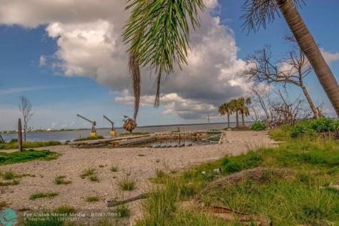 1261 Avenue A Big Pine Key FL 33043