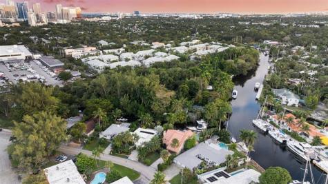 311 SW 14 Way Fort Lauderdale FL 33312
