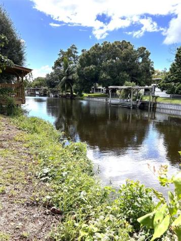 2909 SE 38th Avenue Okeechobee FL 34974