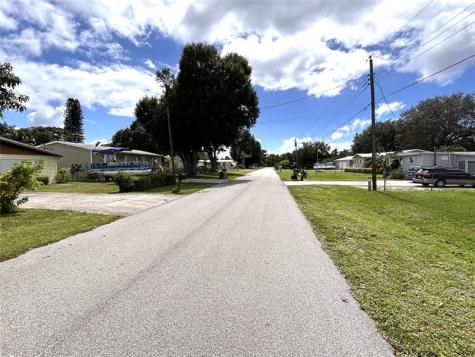 2909 SE 38th Avenue Okeechobee FL 34974