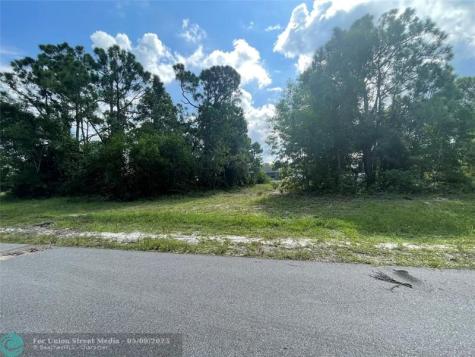 4513 NW 34th Place Cape Coral FL 33993