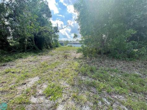 4513 NW 34th Place Cape Coral FL 33993