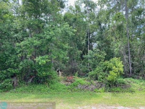 2351 Allamanda Drive Indian Lake Estates FL 33855