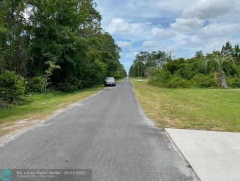 2351 Allamanda Drive Indian Lake Estates FL 33855