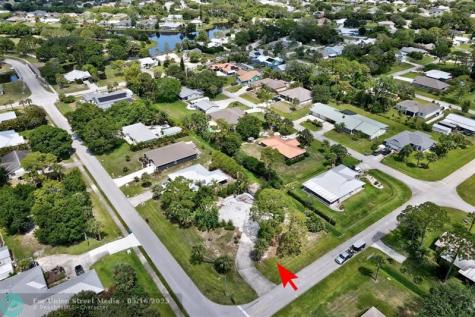702 Lake Drive Sebastian FL 32958