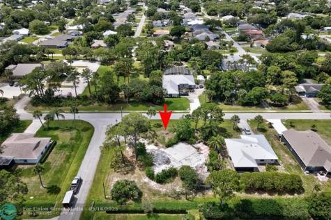 702 Lake Drive Sebastian FL 32958
