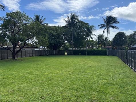 3417 Dover Road Pompano Beach FL 33062