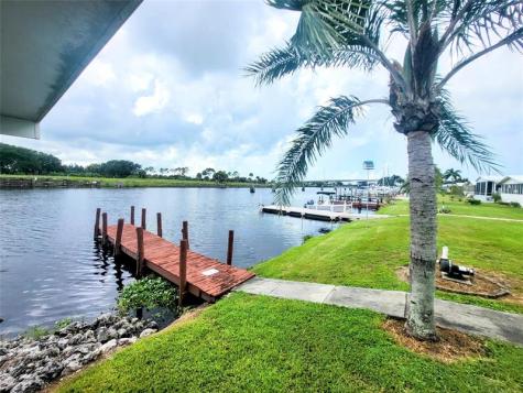 803 & 805 Big Branch Lane Moore Haven FL 33471